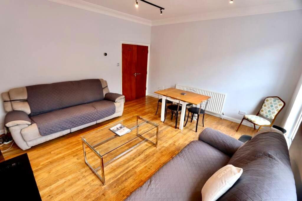 3 Bedroom Prime Angel Location Londra Exterior foto